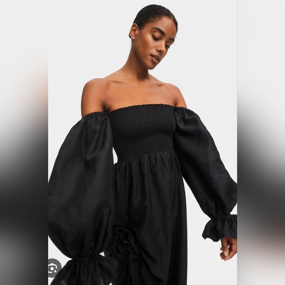 Sleeper Atlanta dress in Black with puffed sleeves and smocked bodice, sz m - Picture 4 of 13